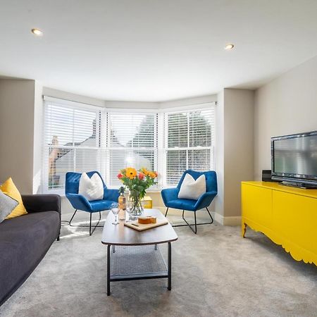 Dewsbury Court Villa ยอร์ค ภายนอก รูปภาพ
